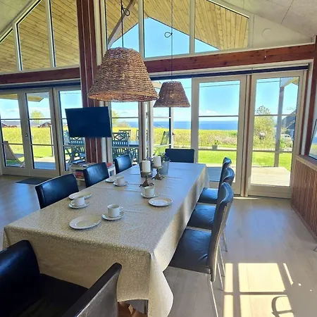Modernes-ferienhaus-mit-meerblick-in-strandnaehe Holiday home *