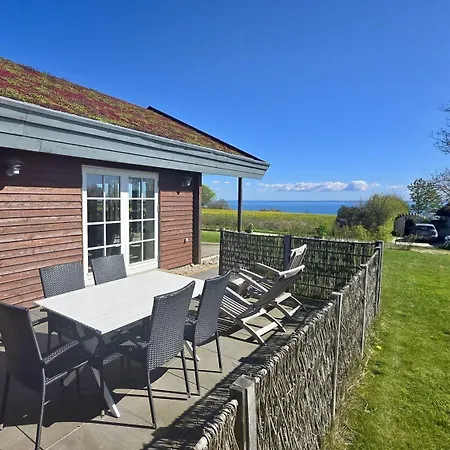 度假居 Modernes-ferienhaus-mit-meerblick-in-strandnaehe *