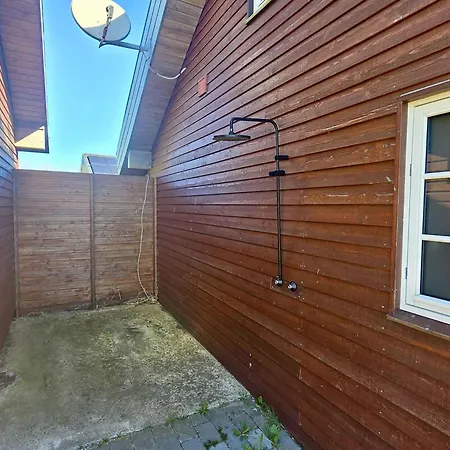 Modernes-ferienhaus-mit-meerblick-in-strandnaehe 度假居